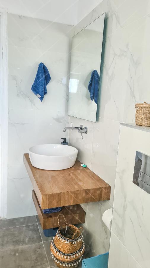 The "Perfect Beach House" Villa Lakhania Esterno foto