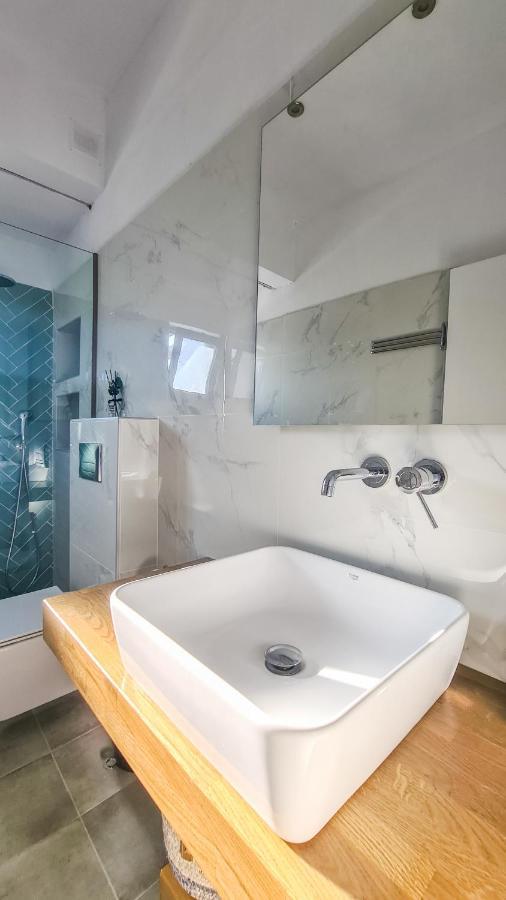 The "Perfect Beach House" Villa Lakhania Esterno foto